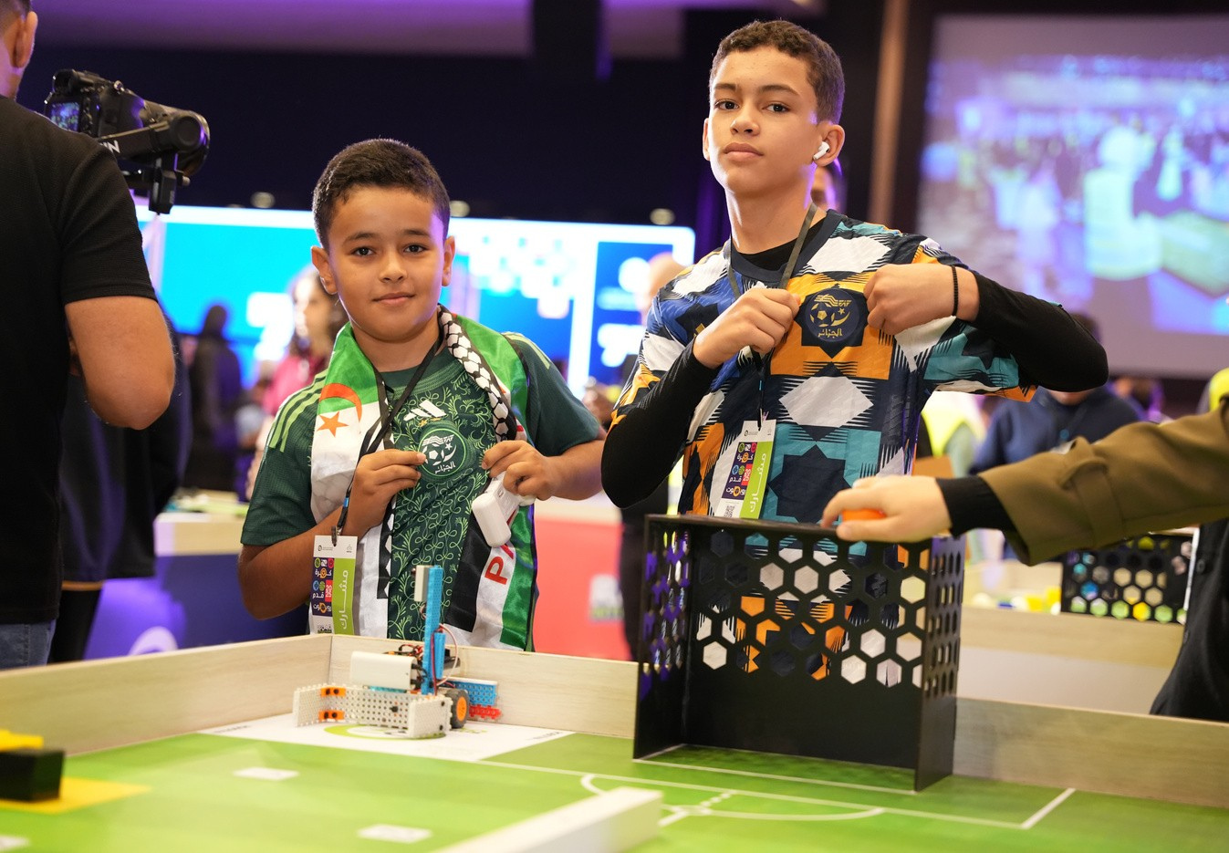 RIFA U13 remote-controlled robot football